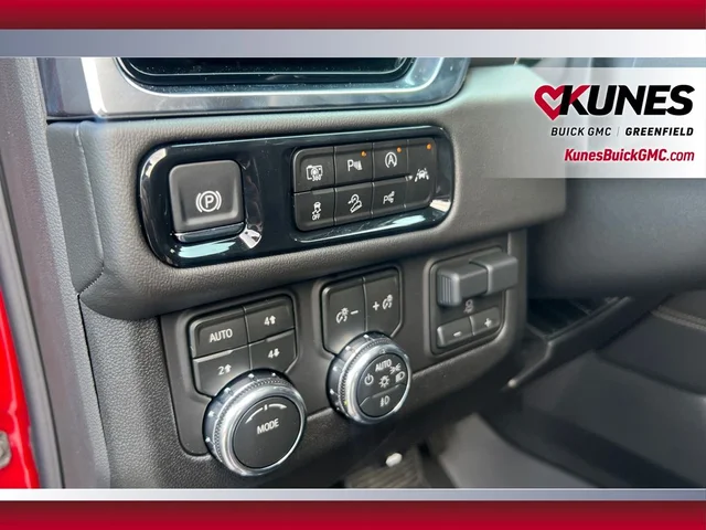 Nuevos GMC YUKON XL à Estados chez autogozo