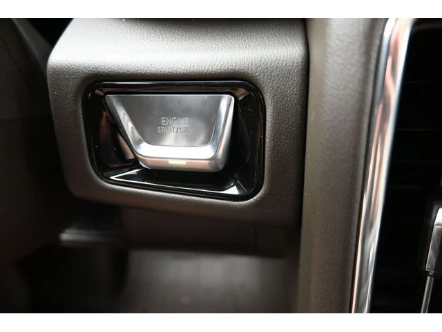Nuevos GMC YUKON XL à Estados chez autogozo