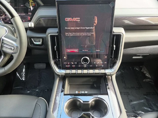 Nuevos GMC YUKON XL à Estados chez autogozo