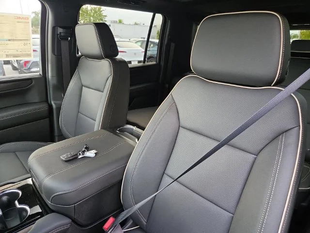 Nuevos GMC YUKON XL à Estados chez autogozo