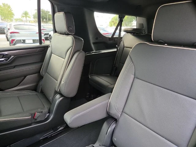 Nuevos GMC YUKON XL à Estados chez autogozo