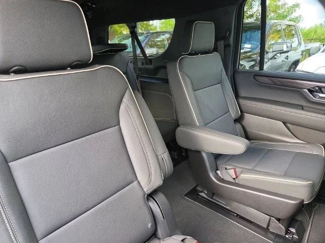 Nuevos GMC YUKON XL à Estados chez autogozo