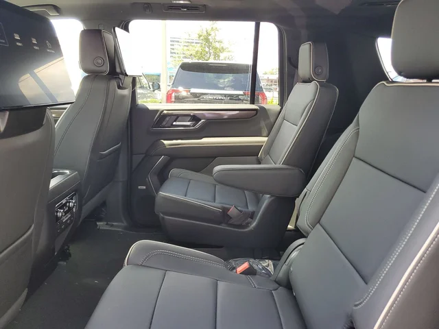 Nuevos GMC YUKON XL à Estados chez autogozo