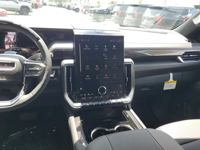 Nuevos GMC YUKON XL à Estados chez autogozo