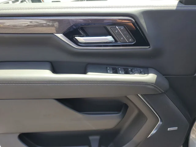 Nuevos GMC YUKON XL à Estados chez autogozo