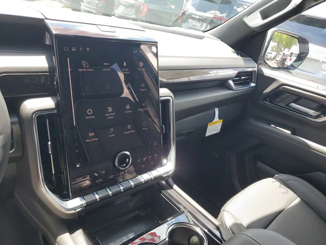 Nuevos GMC YUKON XL à Estados chez autogozo