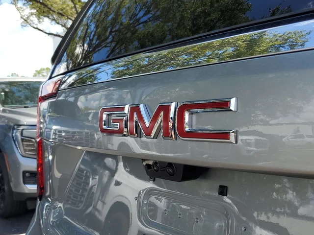 Nuevos GMC YUKON XL à Estados chez autogozo