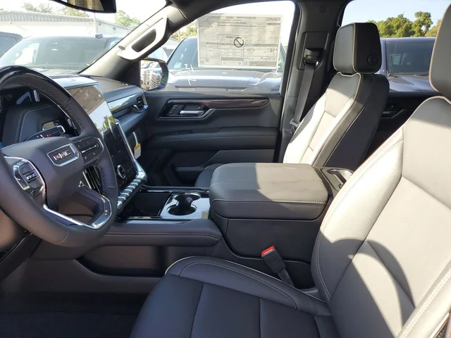 Nuevos GMC YUKON XL à Estados chez autogozo