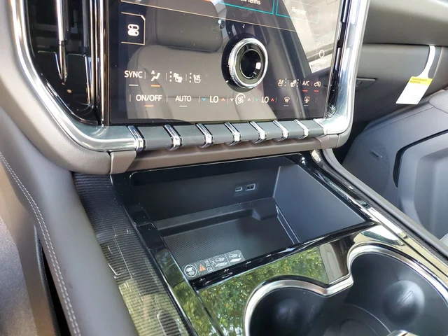 Nuevos GMC YUKON XL à Estados chez autogozo
