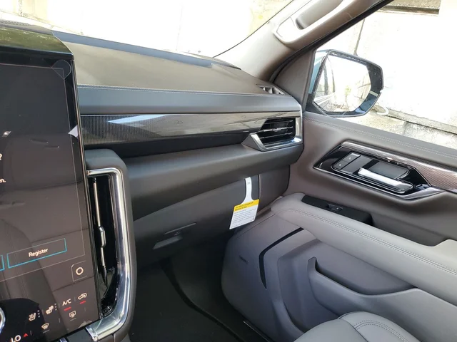Nuevos GMC YUKON XL à Estados chez autogozo