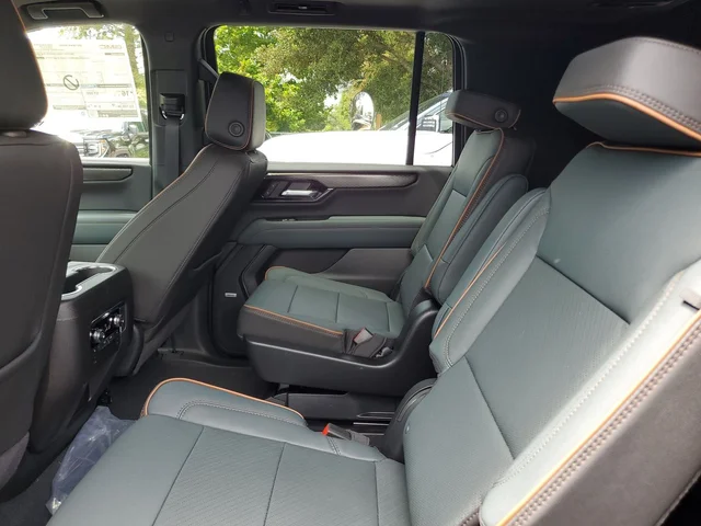 Nuevos GMC YUKON XL à Estados chez autogozo