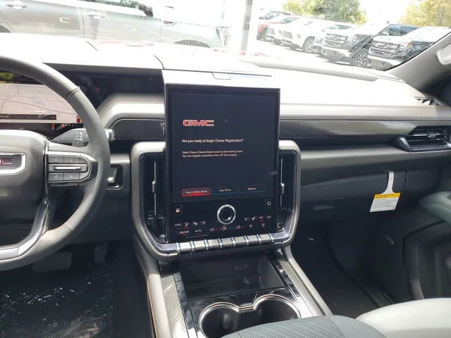 Nuevos GMC YUKON XL à Estados chez autogozo