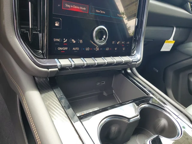 Nuevos GMC YUKON XL à Estados chez autogozo