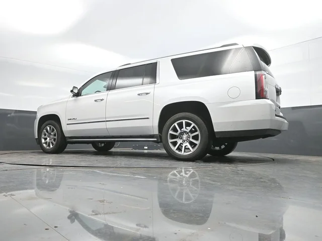 SEMINUEVOS GMC Yukon XL a Estados en autogozo