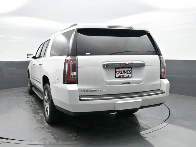 SEMINUEVOS GMC Yukon XL a Estados en autogozo