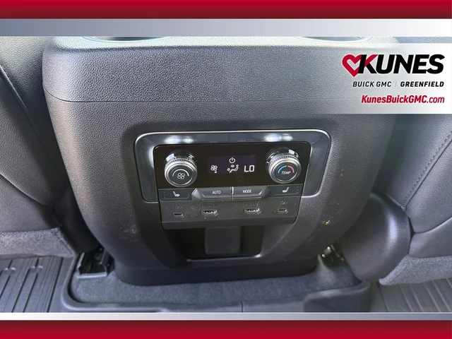 Nuevos GMC YUKON XL à Estados chez autogozo
