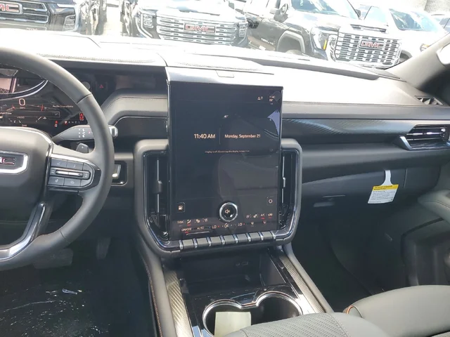 Nuevos GMC YUKON XL à Estados chez autogozo