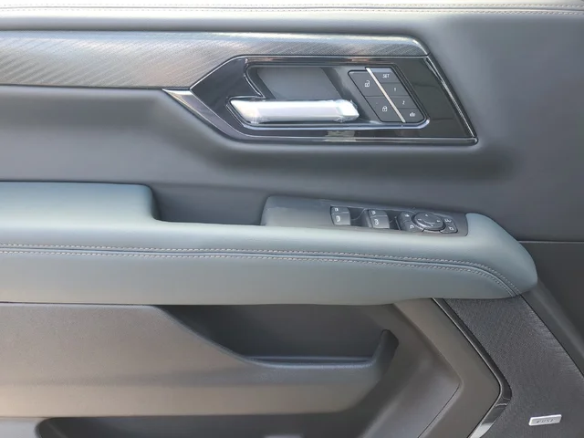 Nuevos GMC YUKON XL à Estados chez autogozo
