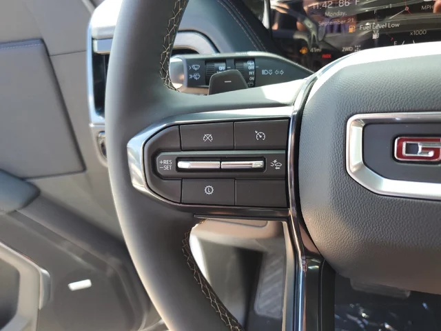 Nuevos GMC YUKON XL à Estados chez autogozo