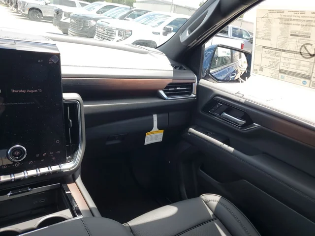 Nuevos GMC YUKON XL à Estados chez autogozo