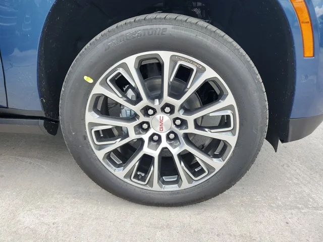 Nuevos GMC YUKON XL à Estados chez autogozo