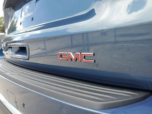Nuevos GMC YUKON XL à Estados chez autogozo