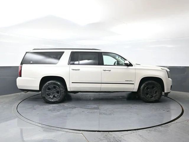 SEMINUEVOS GMC Yukon XL a Estados en autogozo