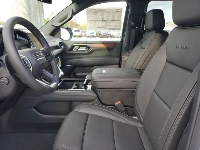 Nuevos GMC YUKON XL à Estados chez autogozo