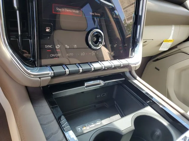 Nuevos GMC YUKON XL à Estados chez autogozo