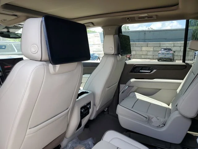 Nuevos GMC YUKON XL à Estados chez autogozo