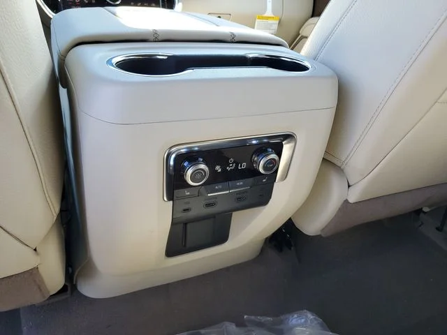 Nuevos GMC YUKON XL à Estados chez autogozo