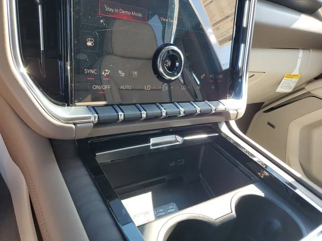Nuevos GMC YUKON XL à Estados chez autogozo