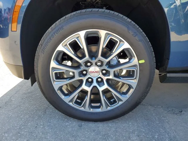 Nuevos GMC YUKON XL à Estados chez autogozo