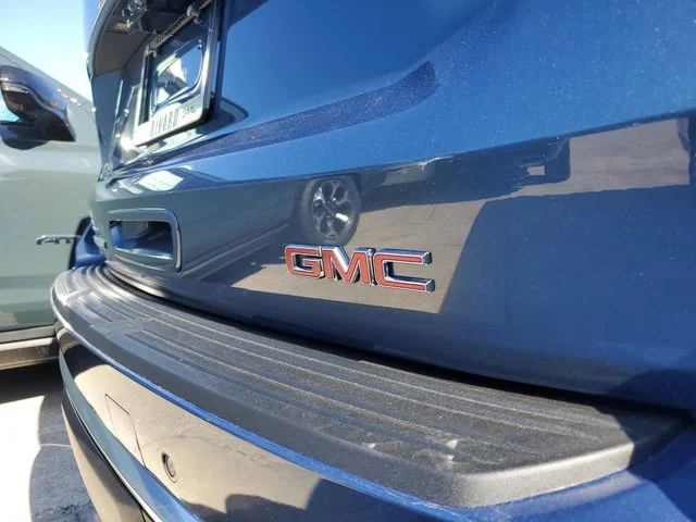 Nuevos GMC YUKON XL à Estados chez autogozo