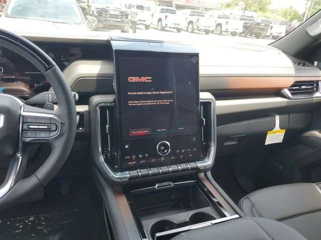 Nuevos GMC YUKON XL à Estados chez autogozo