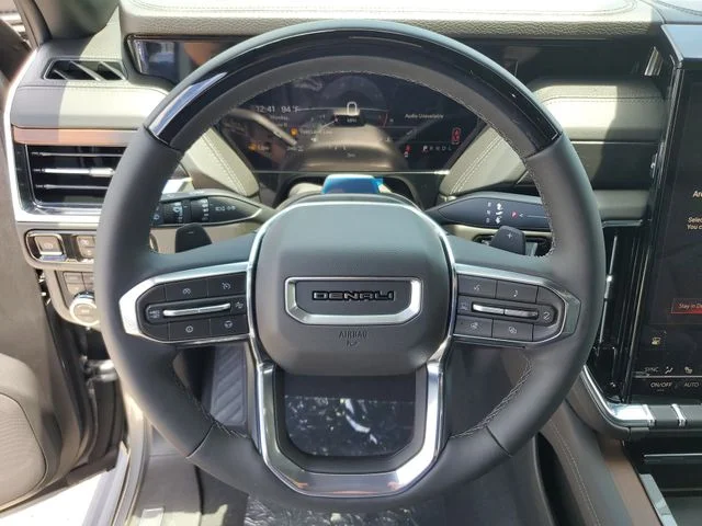 Nuevos GMC YUKON XL à Estados chez autogozo
