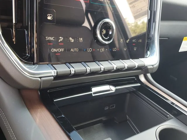 Nuevos GMC YUKON XL à Estados chez autogozo