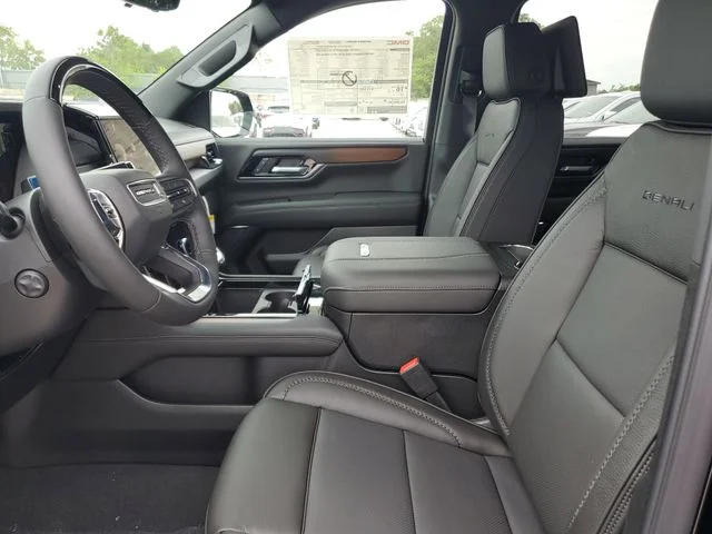Nuevos GMC YUKON XL à Estados chez autogozo