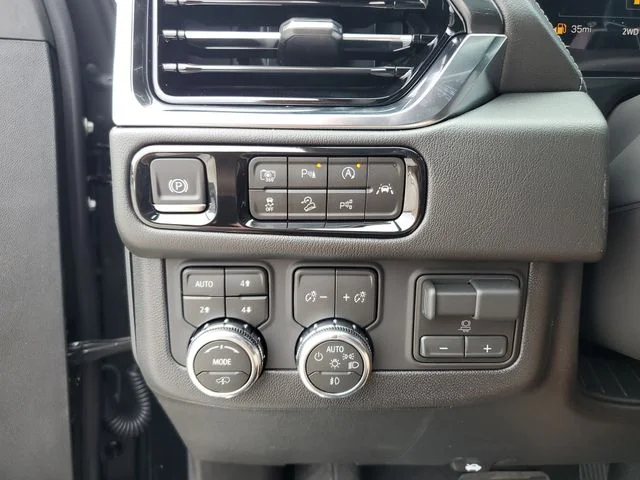 Nuevos GMC YUKON XL à Estados chez autogozo