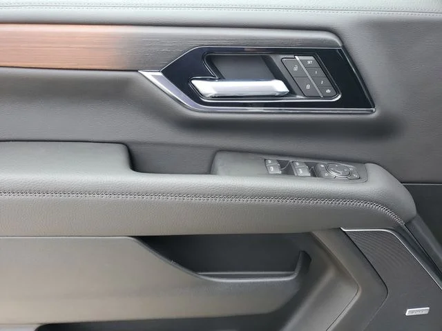 Nuevos GMC YUKON XL à Estados chez autogozo