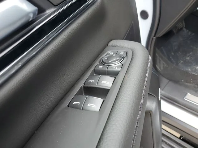 Nuevos GMC YUKON XL à Estados chez autogozo