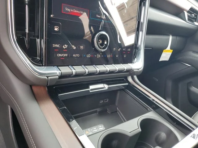 Nuevos GMC YUKON XL à Estados chez autogozo