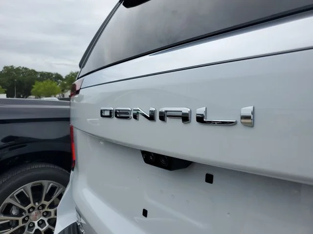 Nuevos GMC YUKON XL à Estados chez autogozo
