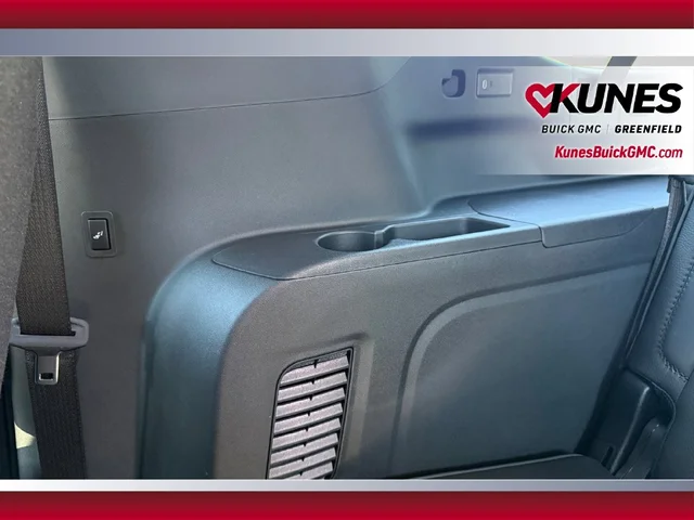 Nuevos GMC YUKON XL à Estados chez autogozo
