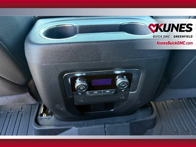 Nuevos GMC YUKON XL à Estados chez autogozo