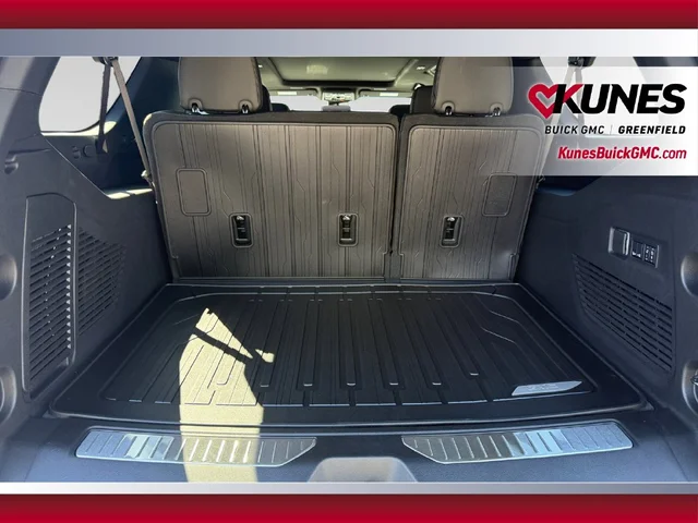 Nuevos GMC YUKON XL à Estados chez autogozo