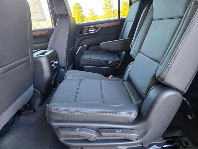 Nuevos GMC YUKON XL à Estados chez autogozo