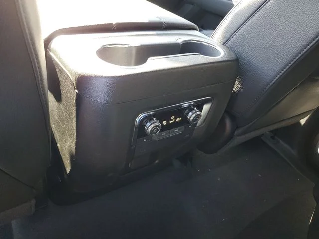 Nuevos GMC YUKON XL à Estados chez autogozo