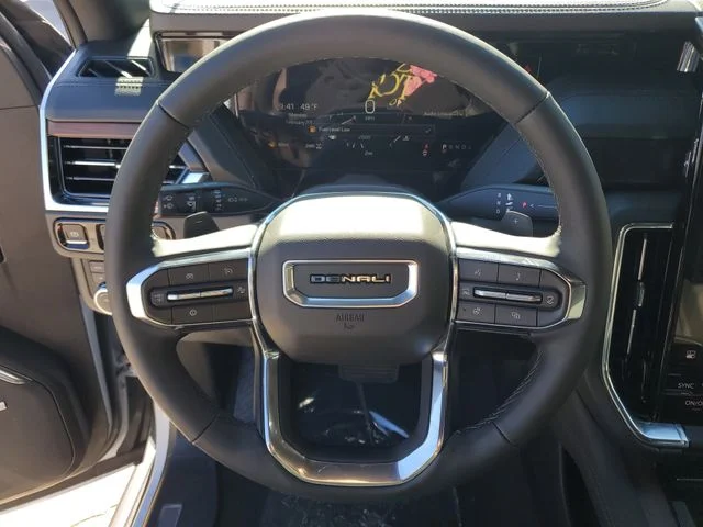 Nuevos GMC YUKON XL à Estados chez autogozo