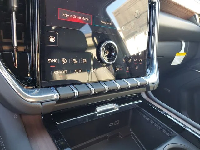 Nuevos GMC YUKON XL à Estados chez autogozo